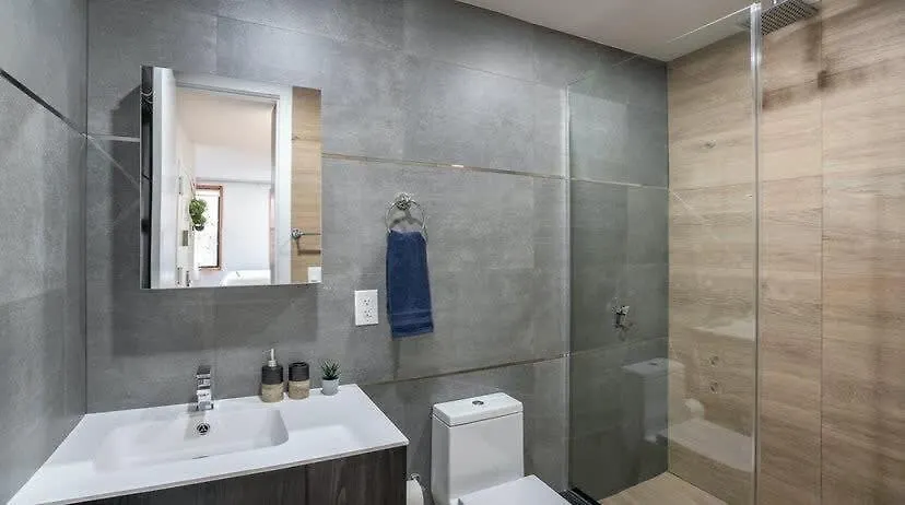 1597-11 Prime Ues Studio New York 0*,  United States